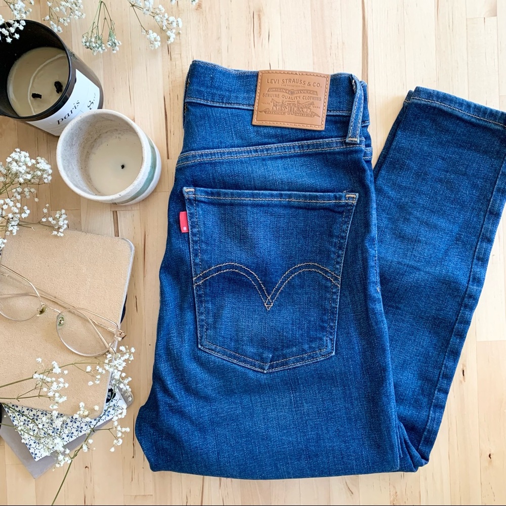 Levi’s Mile High Super Skinny High-Waisted Blue Jeans Size 27